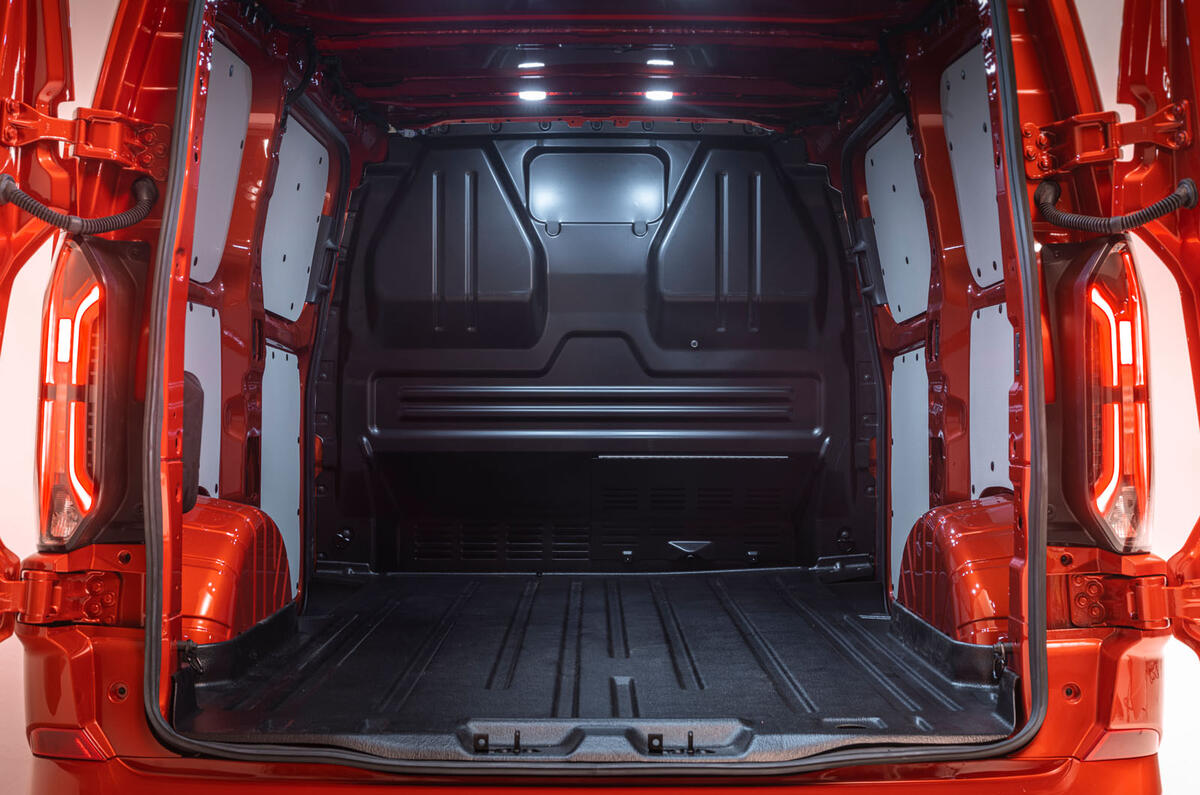 Ford Transit Custom Review (2024) | Autocar