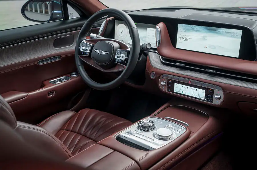 Genesis G90 avant intérieur 2