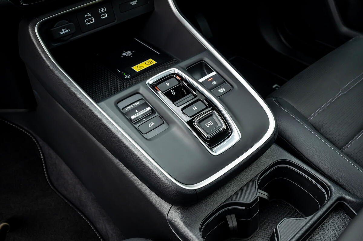 Honda CR-V review 2023 013 centre console