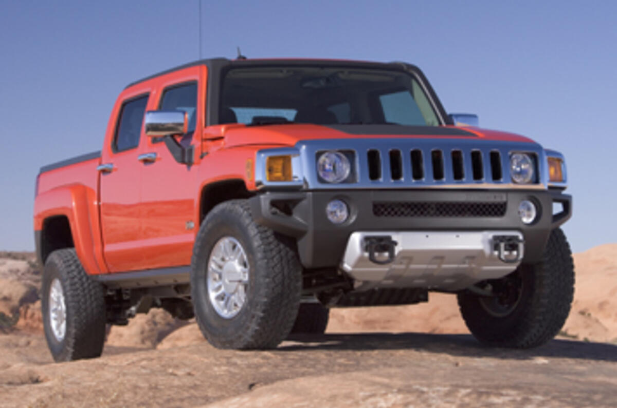 Hummer buyers get free gun