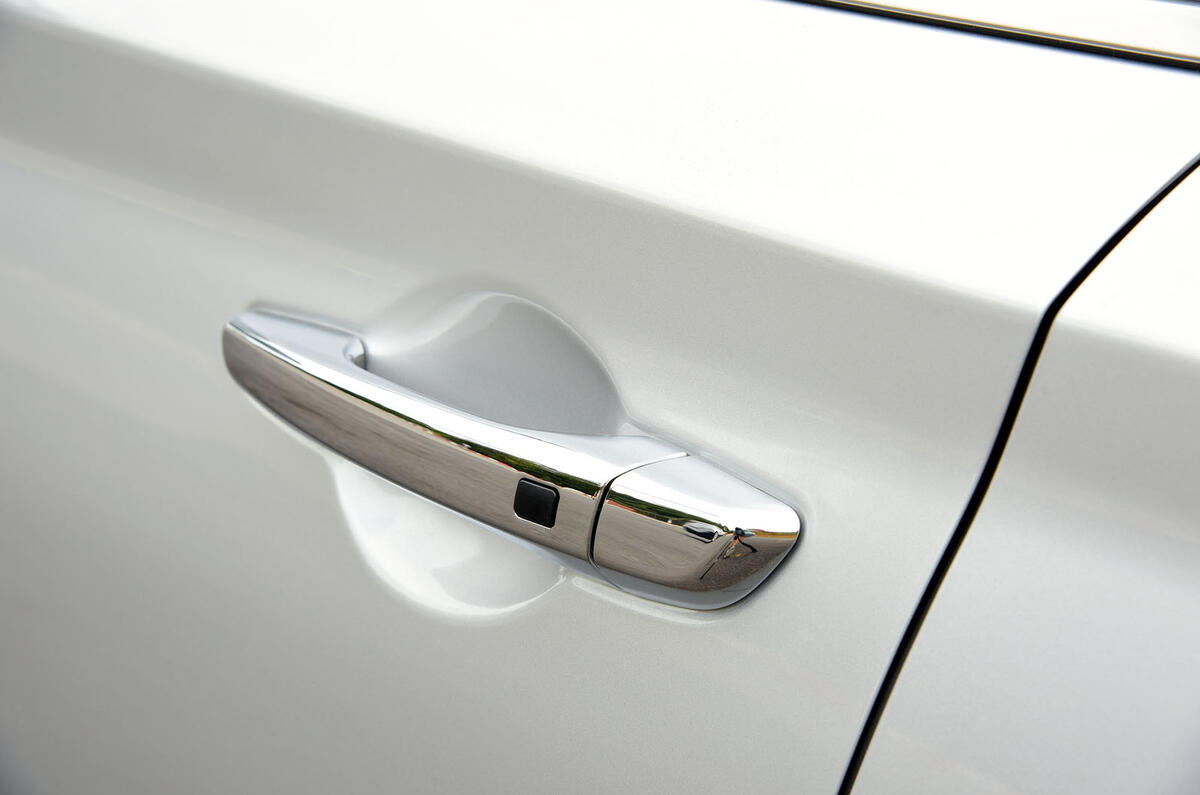 Hyundai i30 ride & handling Autocar