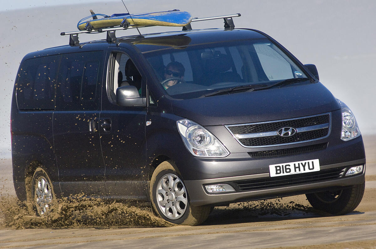 Hyundai i800 Review (2022) Autocar