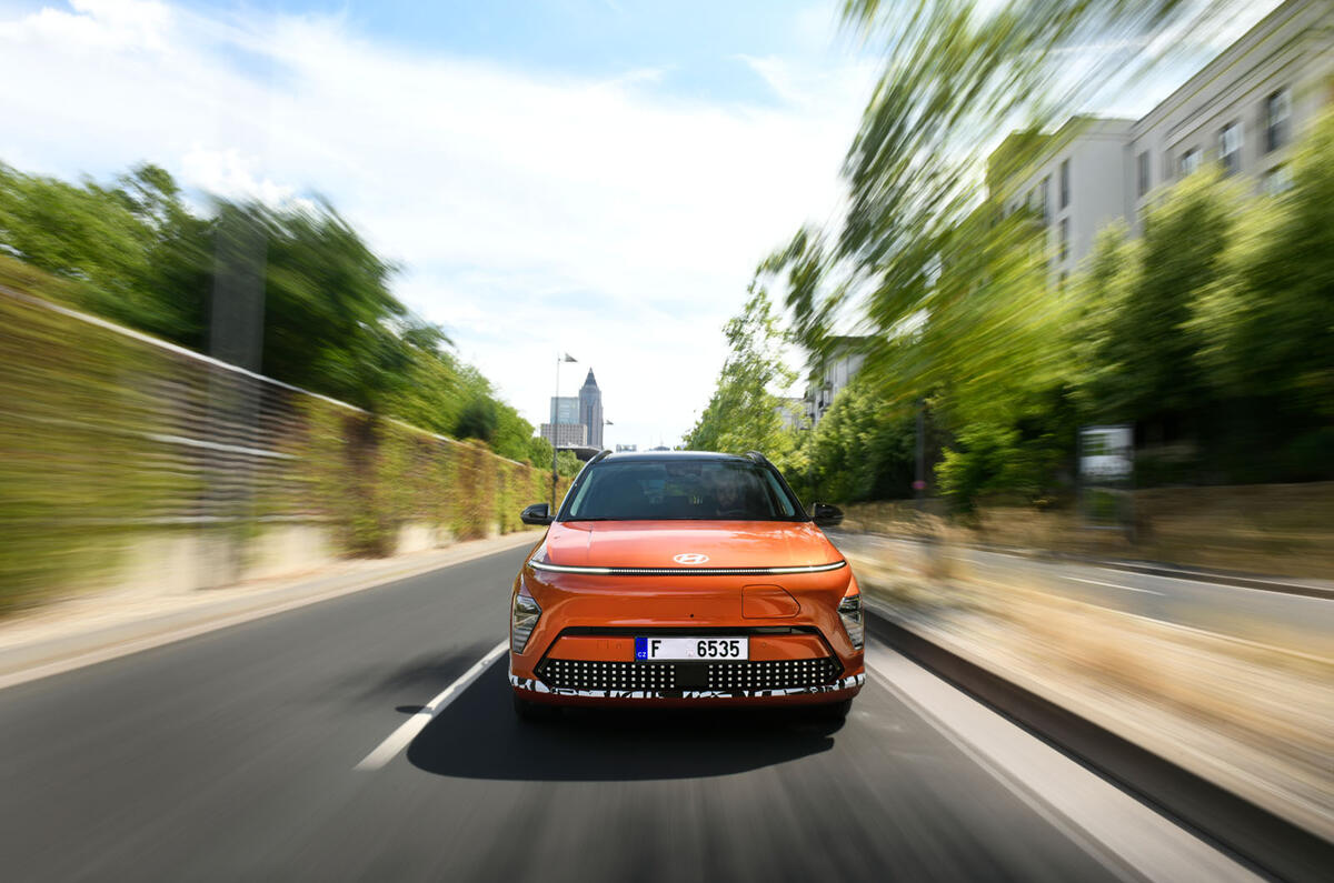 hyundai kona avis 2023 11 front d'attaque