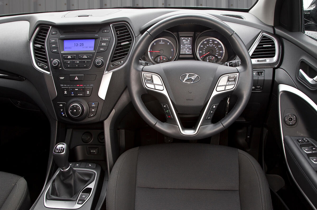 Hyundai Santa Fe 2wd 2 2 Crdi First Drive Review Autocar