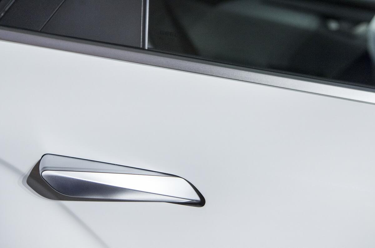 Geely Geometry A 2019 prototype drive - pop-up handles