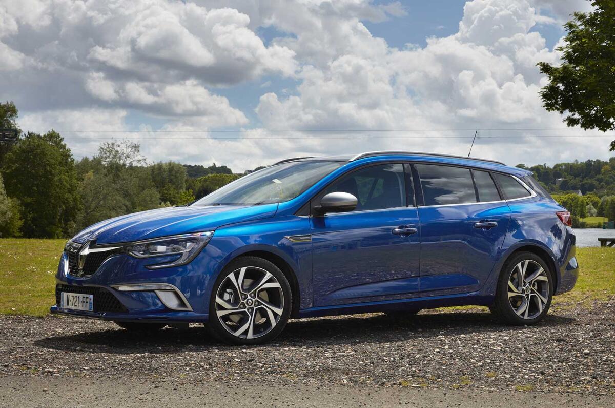 Renault Megane Sport Tourer On Sale In December From 18 550 Autocar