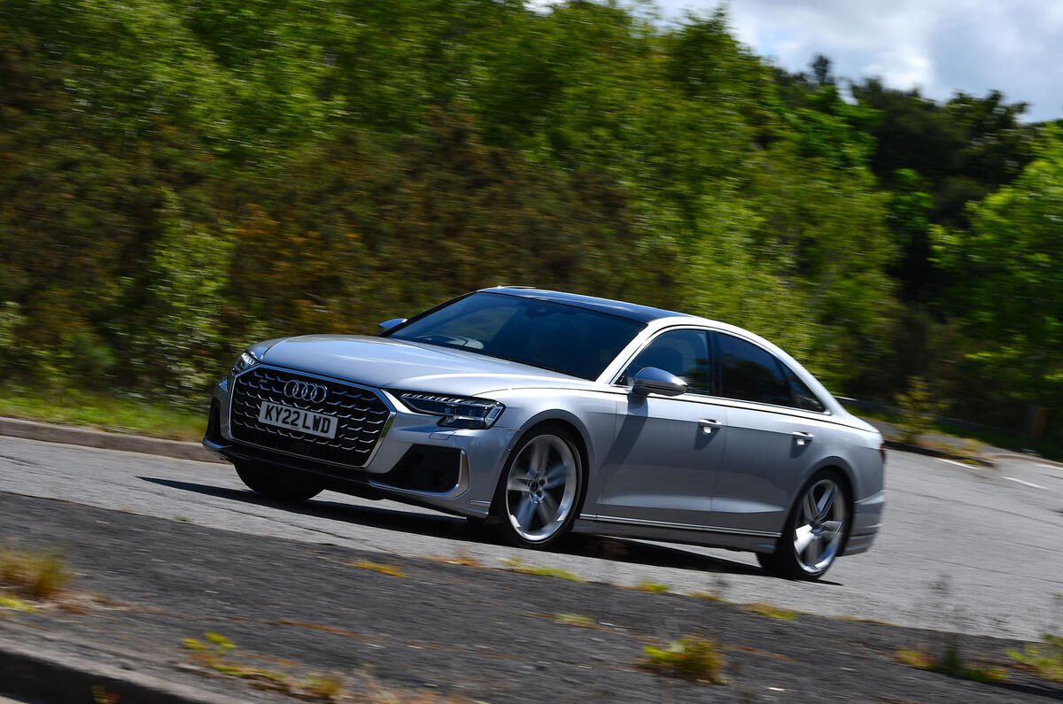 007 audi s8 cornering 2022