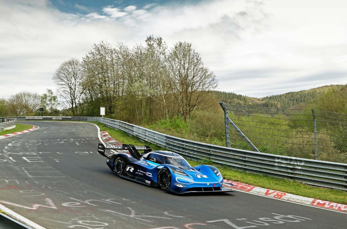 Autocar watches Volkswagen break the Nurburgring electric lap record