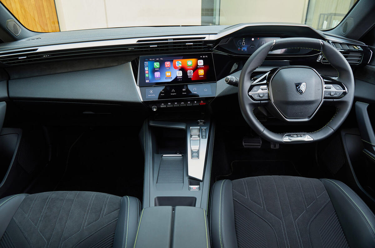 023 peugeot 308 dash 2022