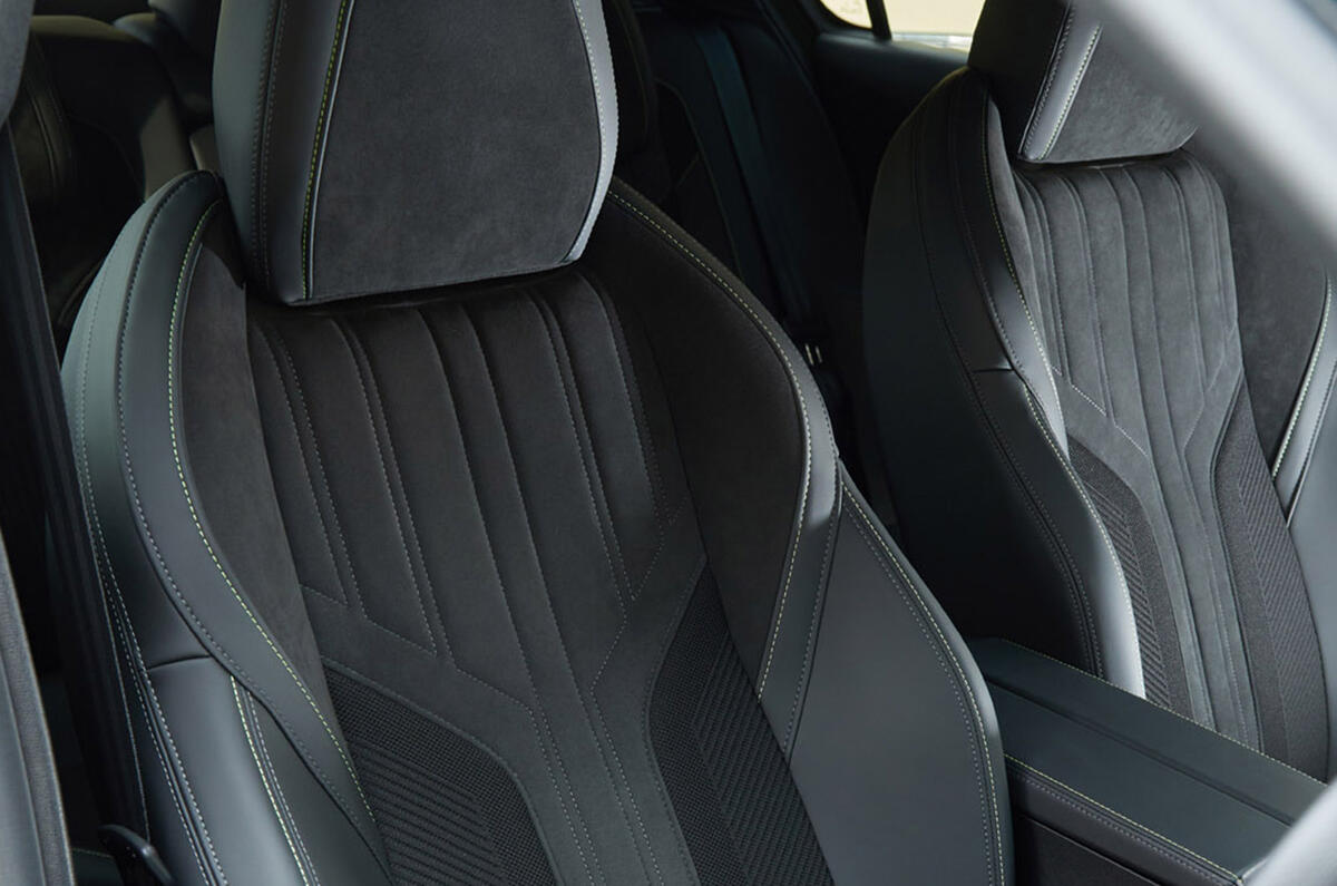 027 peugeot 308 front seats 2022