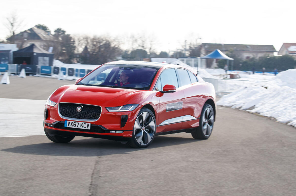 03-jaguar-i-pace-01 taciki.ru