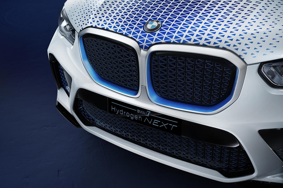 BMW I Hydrogen Next - official reveal front end