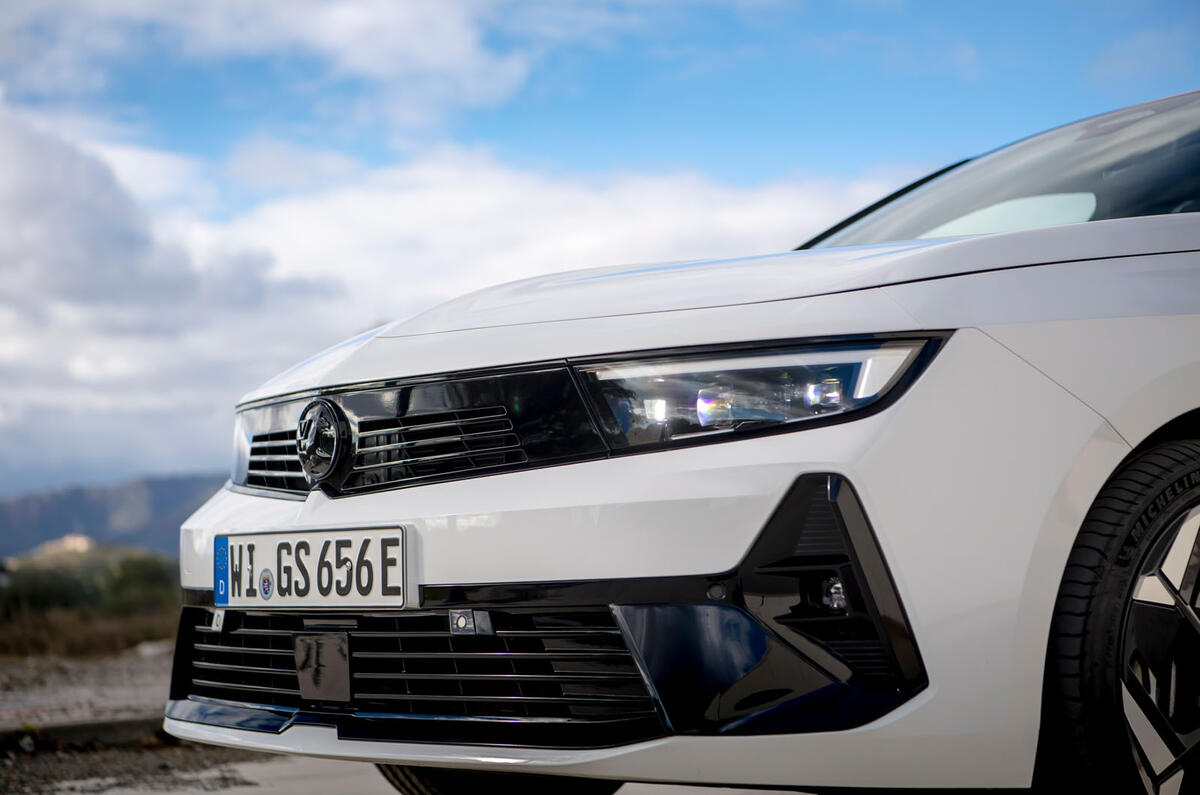 05 Vauxhall Astra GSE FD 2023 grille d'aération