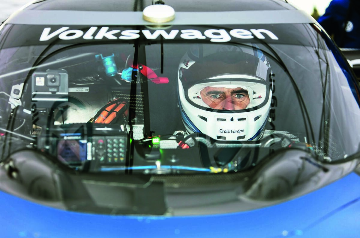 Autocar watches Volkswagen break the Nurburgring electric lap record