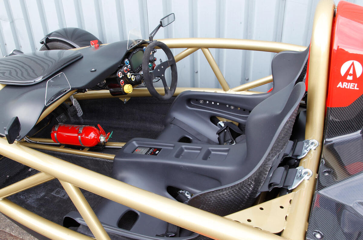 Ariel Atom V8 - interior