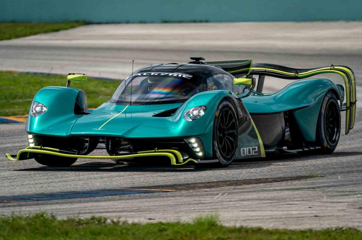 1 aston martin valkyrie amr pro