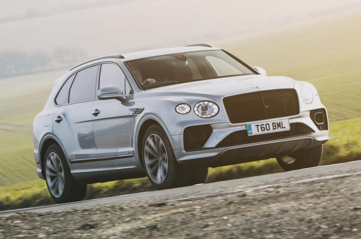 1 bentley bentayga v8 2021 long term review hero front (1)