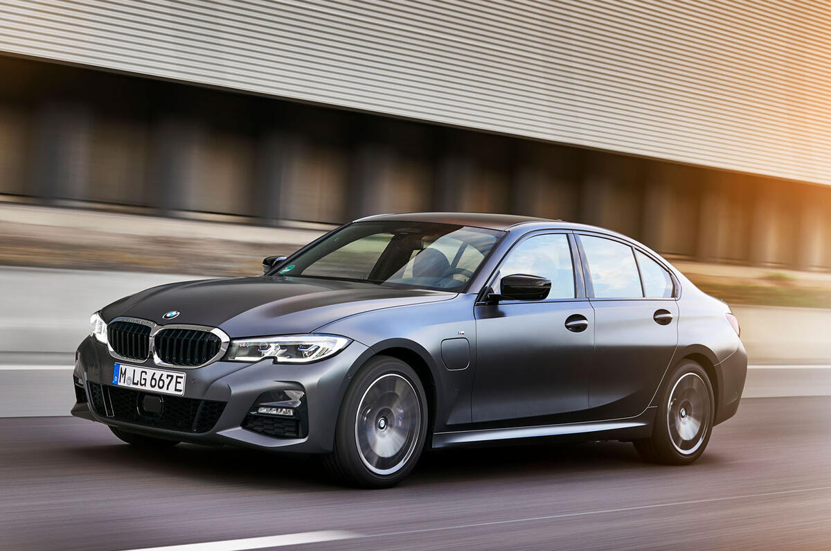 BMW 3 Series 330e 2019 review | Autocar