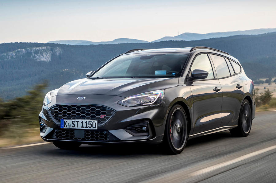 Ford Focus ST estate EcoBlue 2019 first drive review - hero front