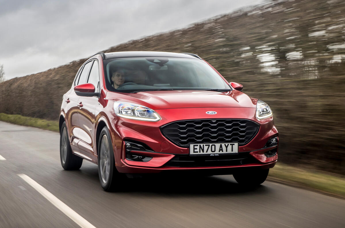 1 Ford Kuga FHEV 2021 UE FD hero avant