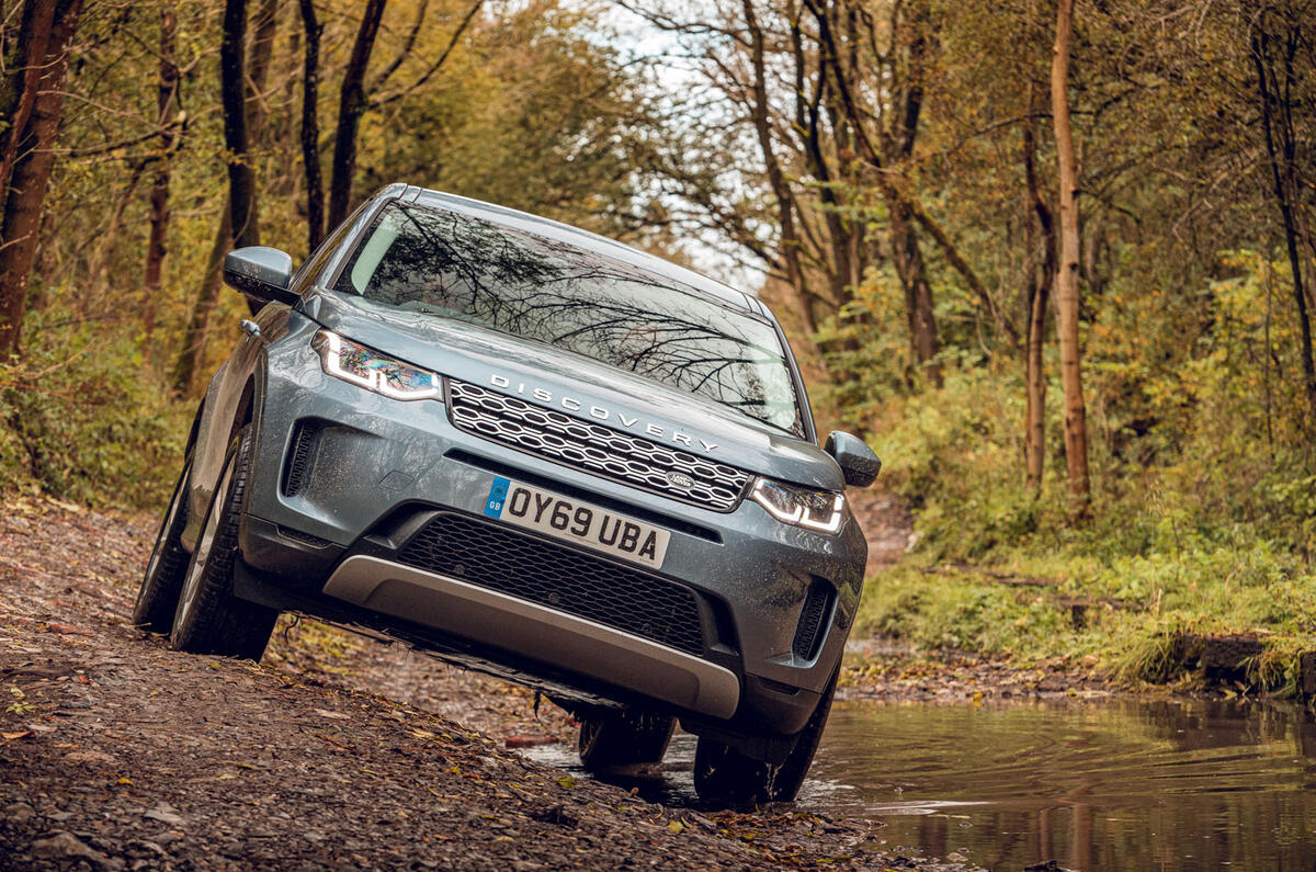 Land Rover Discovery Sport P200 2019 Uk Review Autocar
