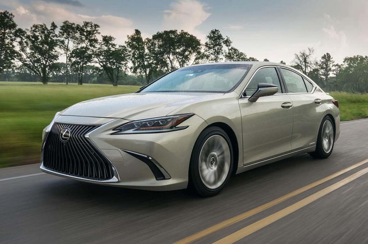 Lexus Aiming For Uk Sales Boost With Es Saloon Ux