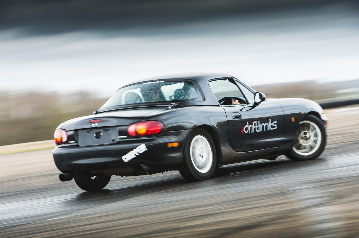 Mazda MX-5 - hero rear