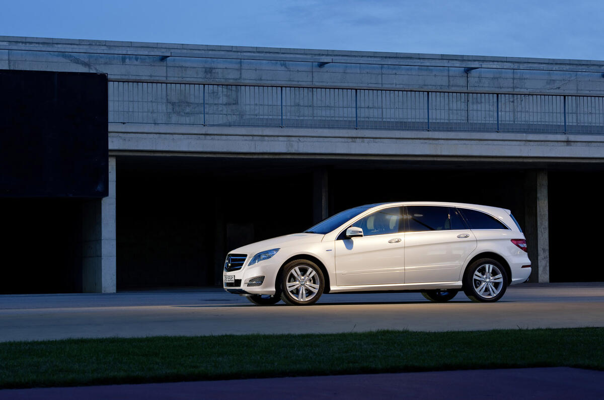 Mercedes-Benz R-Class - static side