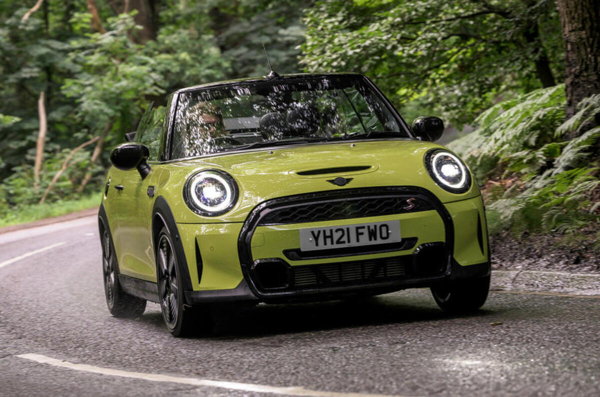 1 mini convertible 2021 long term hero front