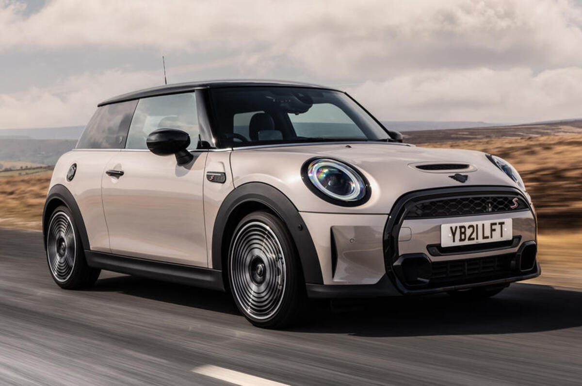 1 mini cooper s 2021 uk fd hero front