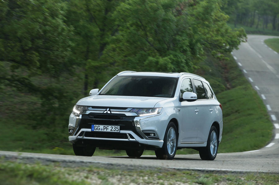 Mitsubishi Outlander PHEV 2018 first drive review hero front