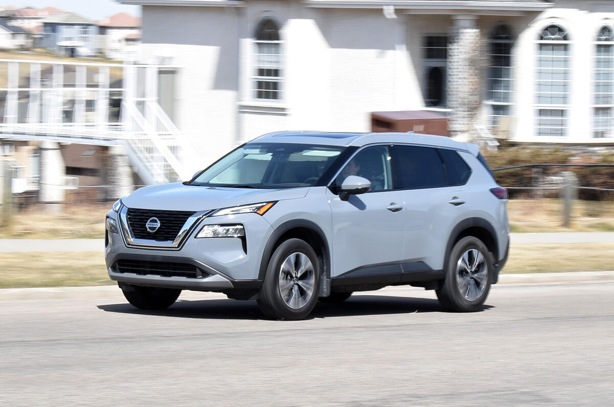 1 Nissan Rogue 2021 USA FD hero avant