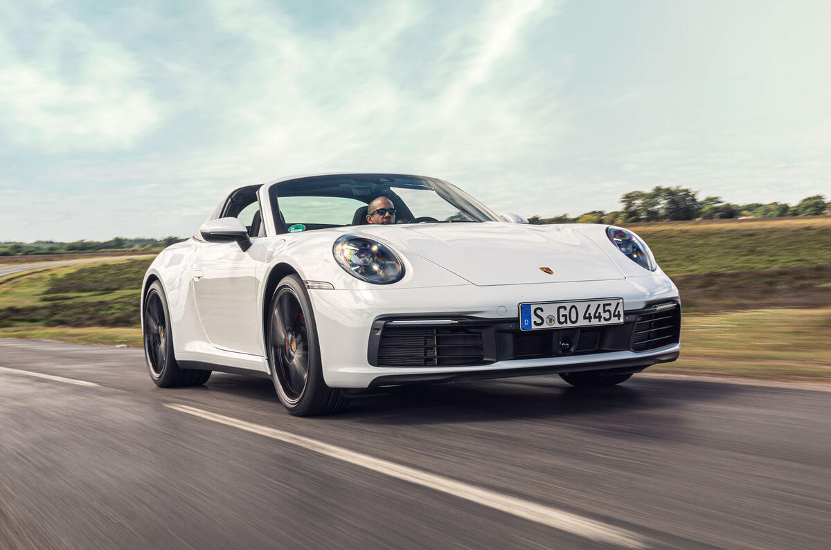 Porsche 911 Targa 2020 UK first drive | Autocar Porsche 911 Targa 2020 UK first drive | Autocar