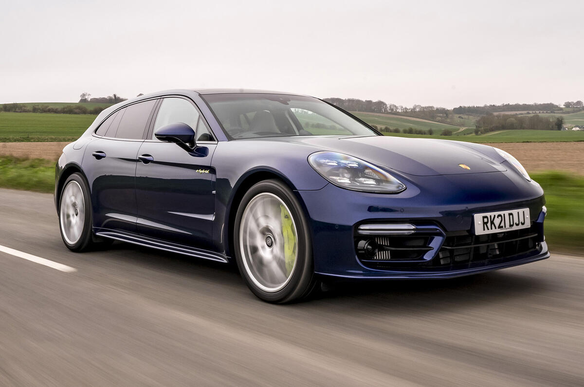 1 Porsche Panamera Turbo S E Hybrid ST 2021 UE FD hero avant