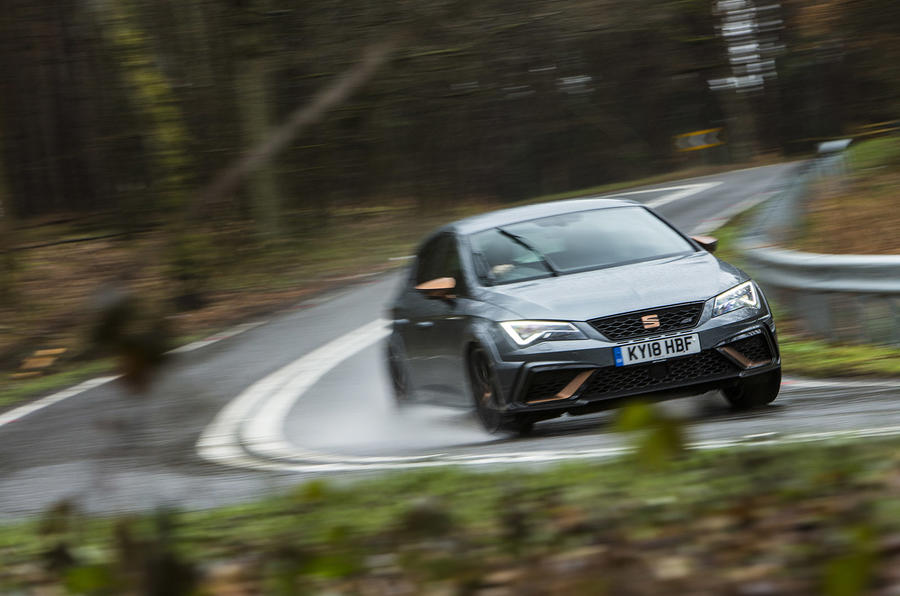 Seat Leon Cupra R 2018 UK review on the road
