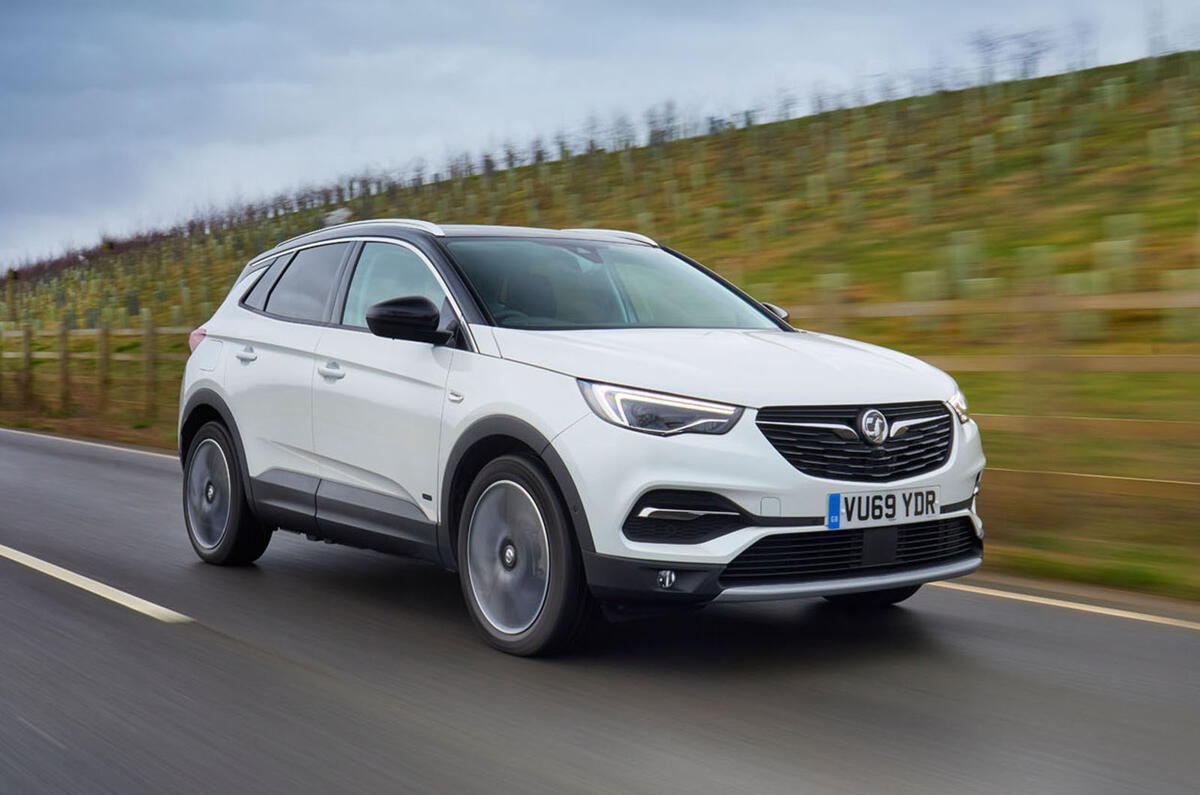 Vauxhall Grandland X Hybrid4 2020 : premier bilan de la conduite au Royaume-Uni - le héros