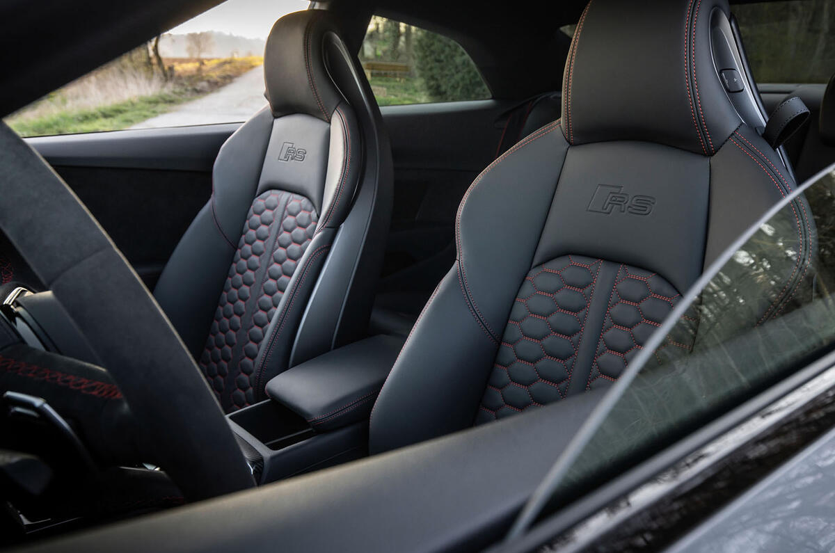 rs5 seats
