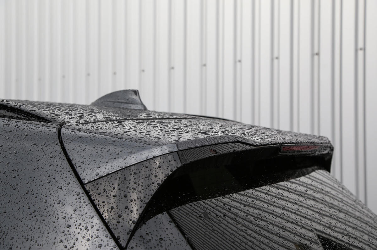 BMW X3 M40i 2018 UK review boot spoiler