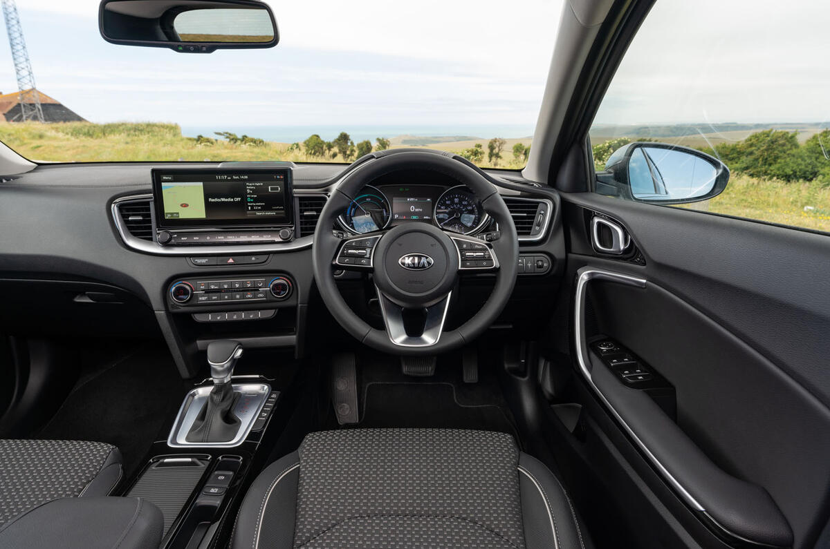 Kia Xceed plug-in hybrid 2020 UK first drive review - dashboard