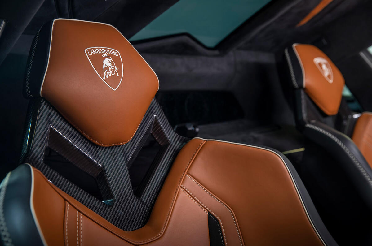 10 Lamborghini Sian 2021 : le premier test de conduite au Royaume-Uni