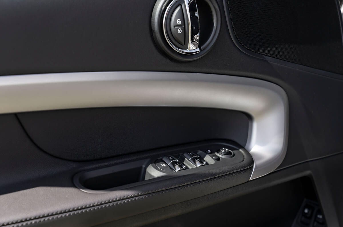 Mini Countryman Cooper S E All4 2020 first drive review - window controls