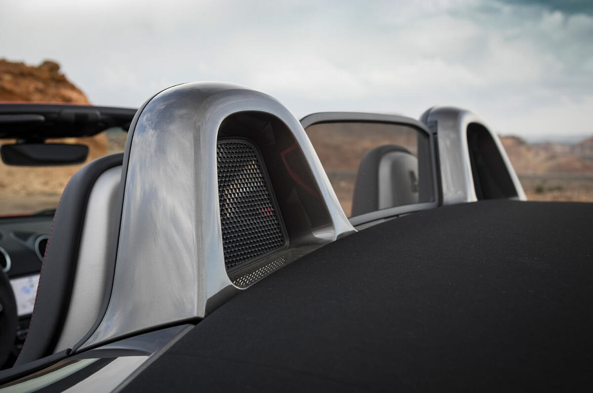 Porsche Boxster T 2019 first drive review - butresses