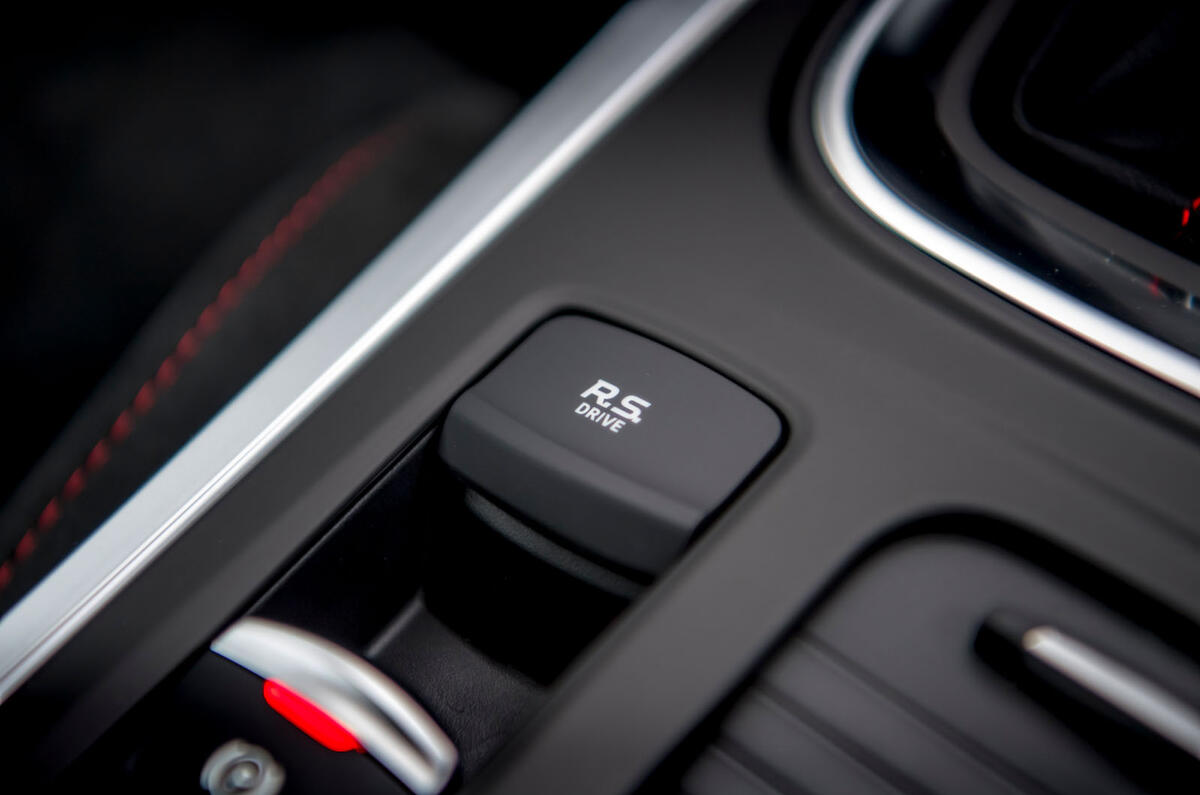 10 Renault Mégane RS 300 Trophy 2021 : le premier examen des modes de conduite au Royaume-Uni