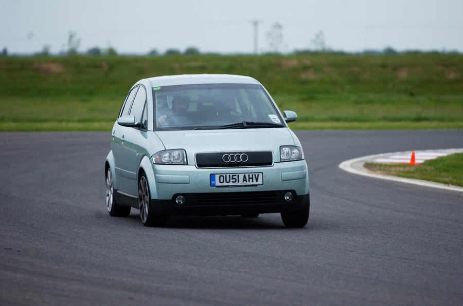 Audi A2 - tracking front