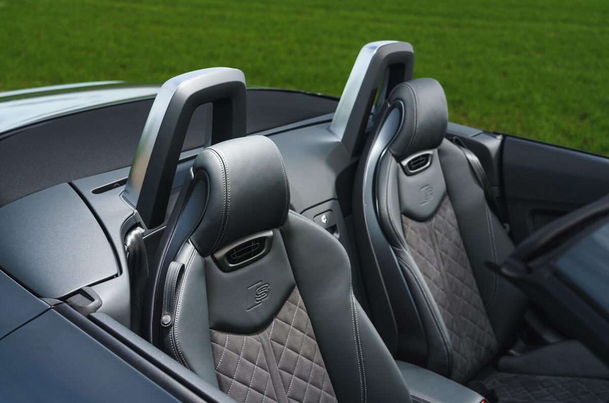 Audi TT Roadster 2019 UK first drive review - cabin