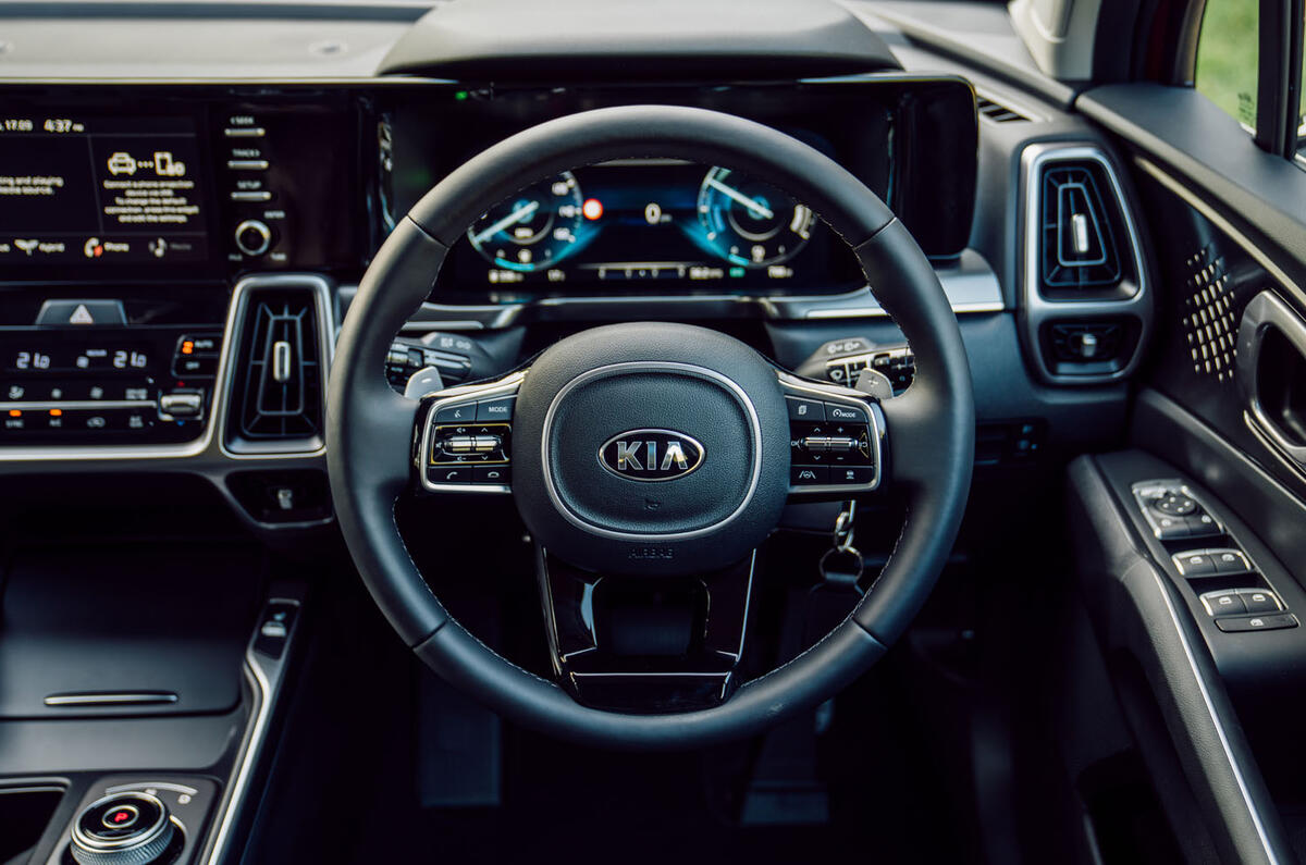 Kia Sorento 1.6 T-GDi Hybrid 2020 UK review | Autocar