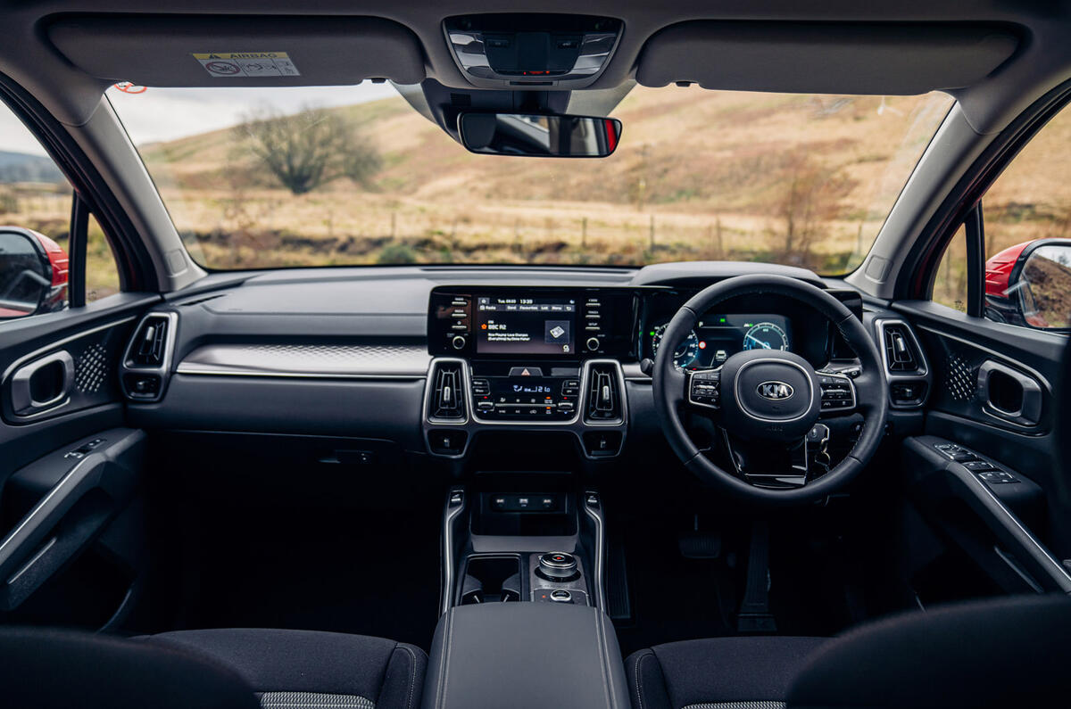11 Kia Sorento PHEV 2021 UK first drive review dashboard