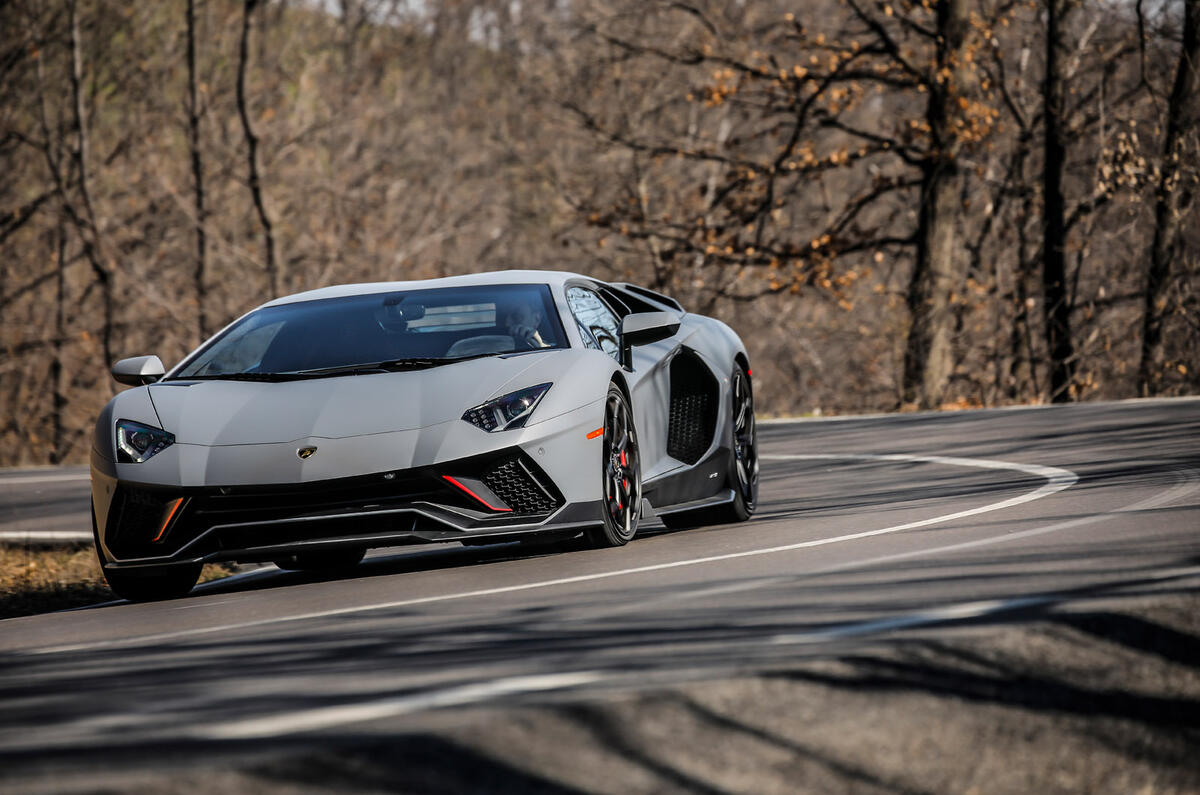 11 Lamborghini Aventador Ultimae 2022 first drive cornering