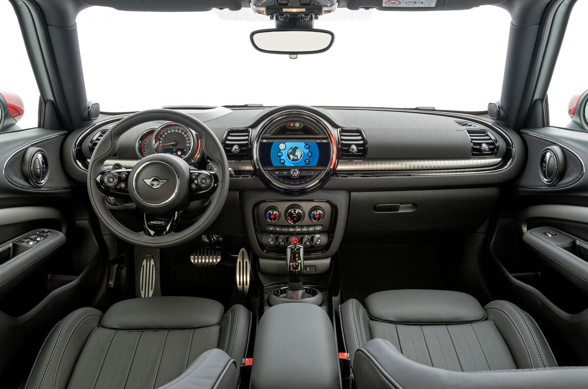 Mini Clubman John Cooper Works 2019 first drive review - dashboard