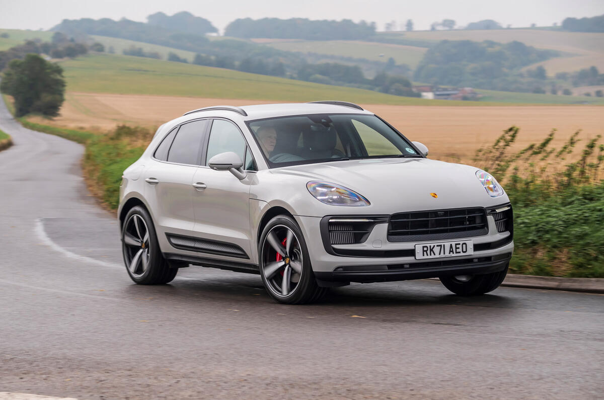 11 Porsche Macan S 2021 UE premier essai essai avant virage